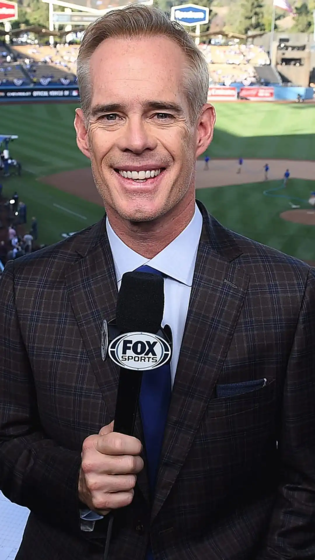 joe-buck-net-worth-and-income-who-is-the-owner-of