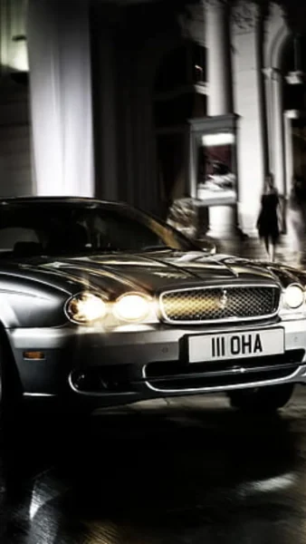 Who is the owner of Jaguar Cars (4)